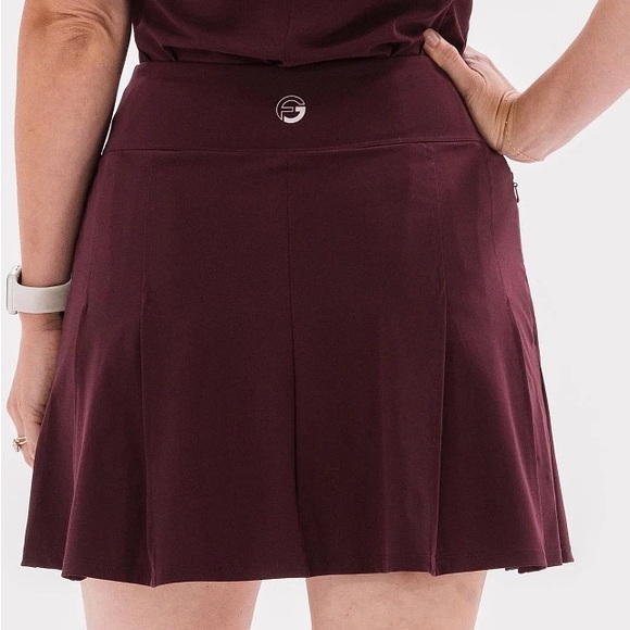 Foray Golf Women’s Core Pleated Golf Tennis Skort Maroon Varsity - Picture 4 of 6